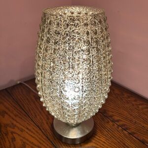 Elegant Textured Table Lamp